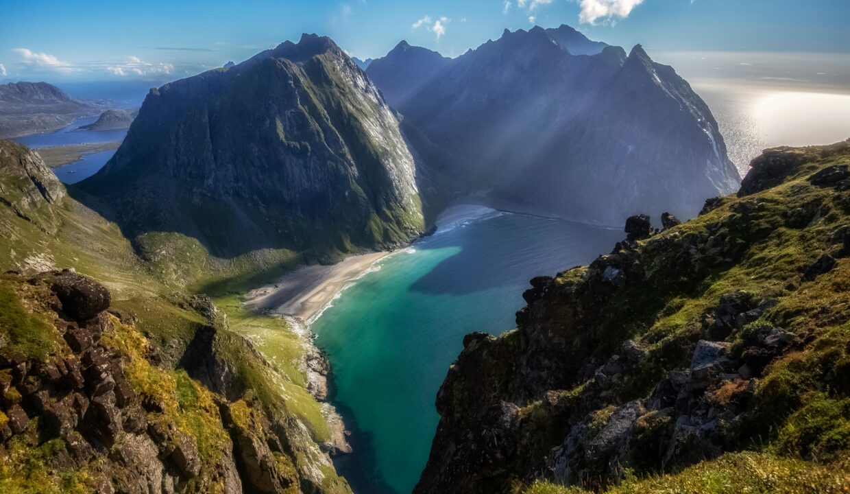 Kvalvika Beach from Ryten – A Stunning Hiker’s Viewpoint