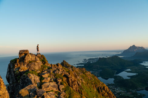 Golden Hour on Blåtinden Summit – View over Lofoten and Vestfjorden